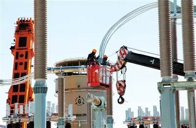 特高壓換流站光開關EMC測試現(xiàn)場