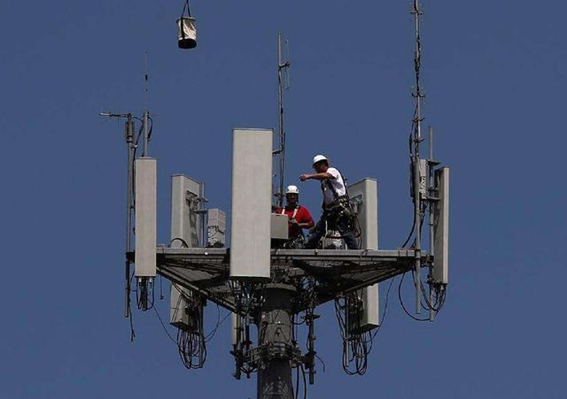 邊境通信基站設備安裝現(xiàn)場圖  - 廣西科毅光通信